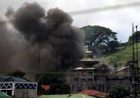 Chiến sự ở Marawi vẫn diễn ra nóng bỏng.